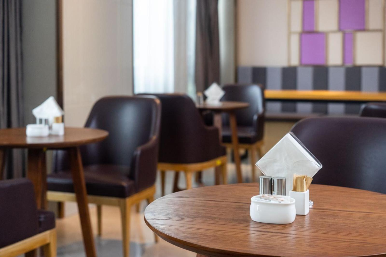 Guangzhou Baiyun Airport Yunzhi Hotel Near Terminal One - Complimentary Shuttle Bus Between Hotel To Canton Fair Complex During Canton Fair Esterno foto